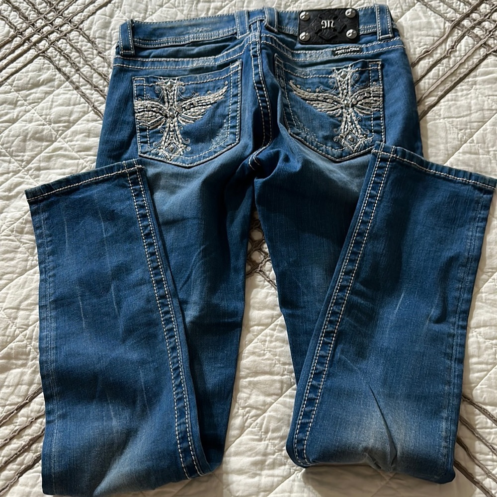 Sz 28 Skinny Distressed Miss Me Jeans